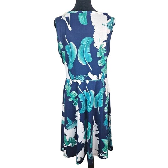Womens Tropical Print Sleeveless Wrap Dress With Flowy Skirt Size XL Casual Chic - Picture 3 of 10